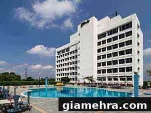 CLARKS AVADH HOTEL